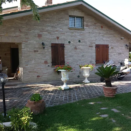 Resort Giardino Degli Eventi Fano (Pesaro and Urbino)