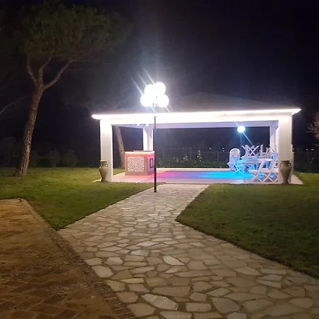 Resort Giardino Degli Eventi Fano (Pesaro and Urbino)